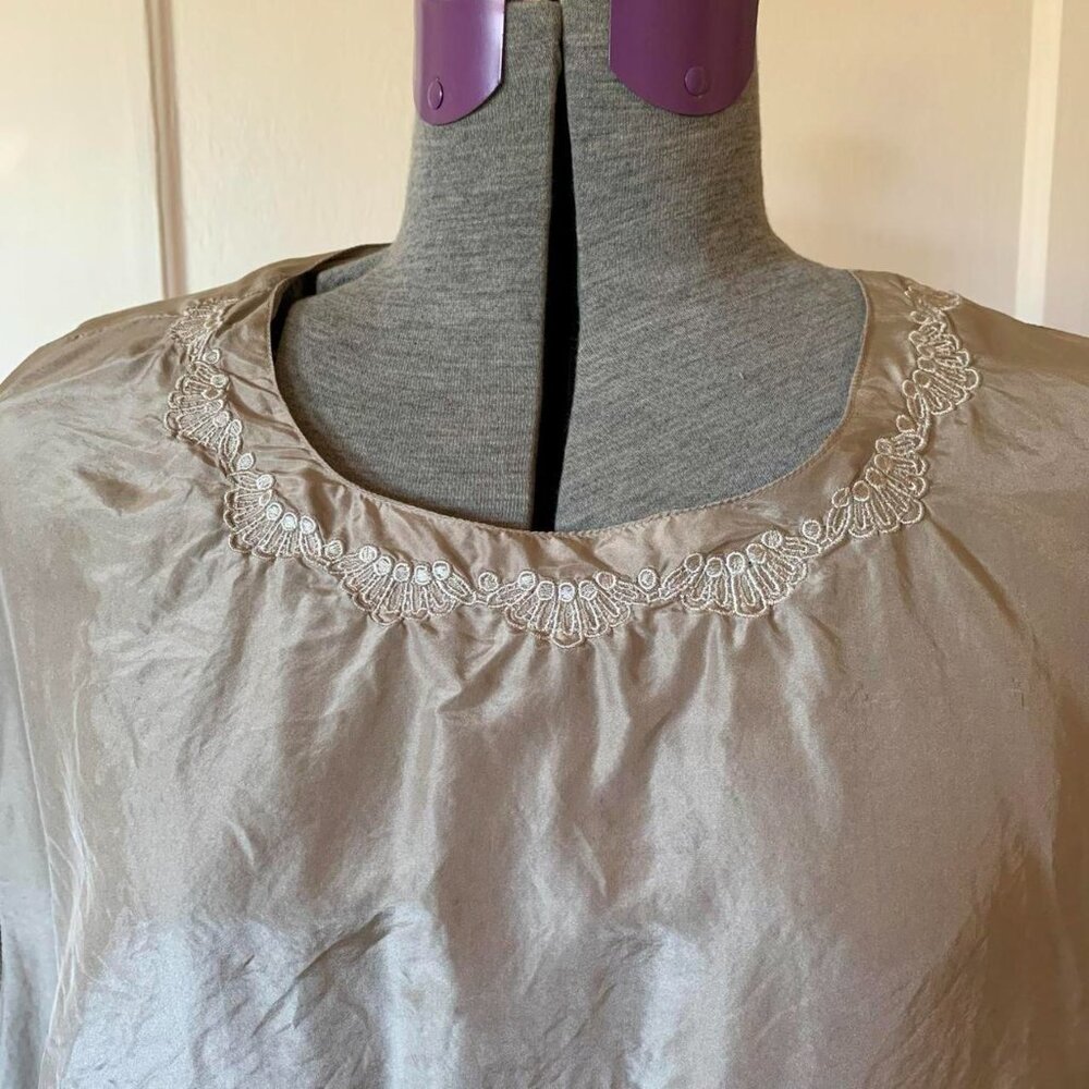 Adrian Jordan VTG 18/20 Blouse Top 100%‎ Silk Short Sleeve Embroidered Beige Tan